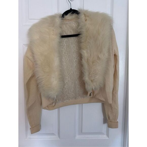 *Vintage* sweater with fur collar - Picture 1 of 5